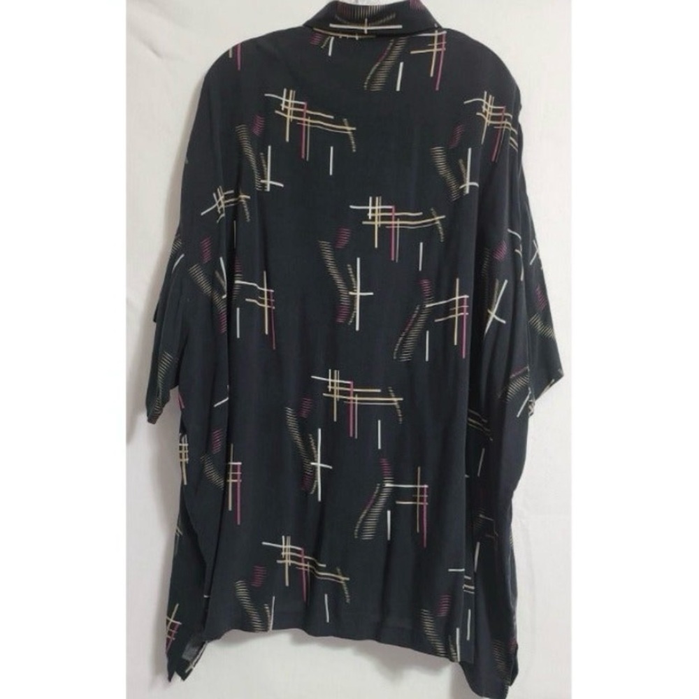 Geometric Print summer weight men’s shirt